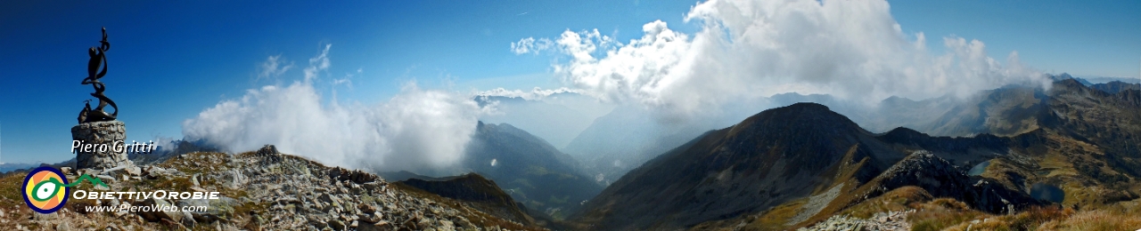 46 Dall'Angelo delle Cadelle vista verso la Valle Brembana....jpg